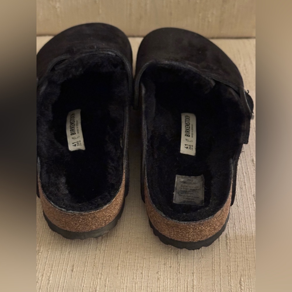 Birkenstock Boston Genuine Shearling Lined Clog -Black Size 41.  Almost new - Picture 3 of 8